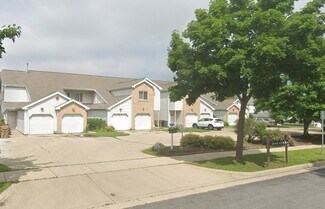 934 Rockefeller Ln, Madison, WI 53704