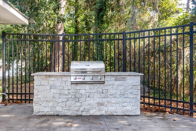 8000 Waters Apartments, Savannah, GA 31406 - photo 7