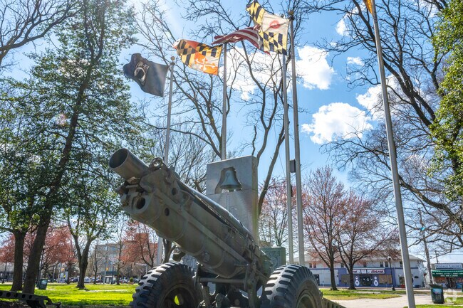 Visit the Veterans Memorial in St. Helena.