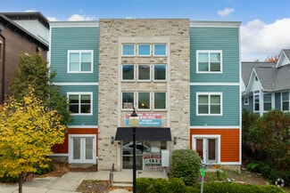 703 N Walnut St, Bloomington, IN 47404