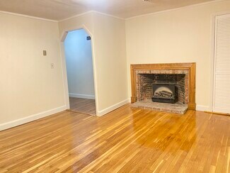 17 Bryant St Unit 3, Salem, MA 01970
