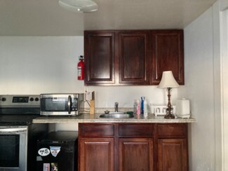 X3X Maple Ave, Wildwood, NJ 08260