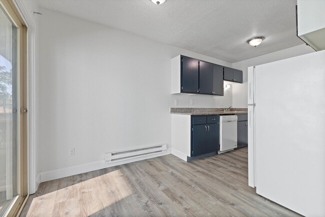 Bush Street, Portland, OR 97266 - photo 5