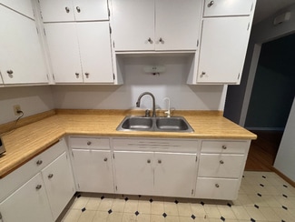 2057 Emerald Ln, Eagan, MN 55122