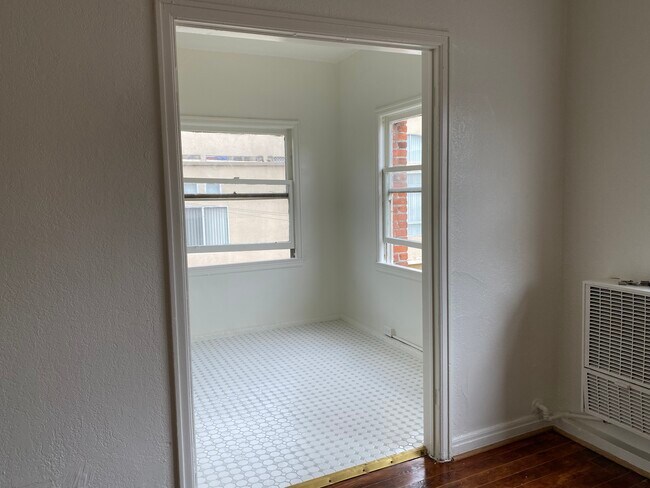 Large area for table and chairs
