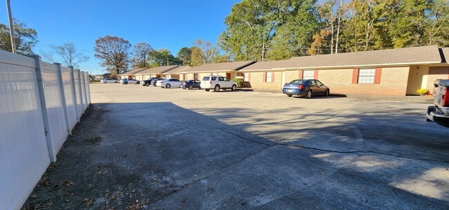 Cloverland-Warnke-Outside