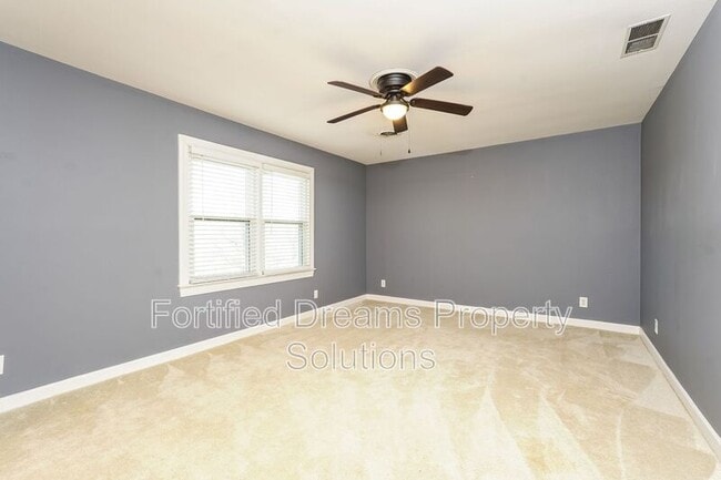 3739 Sagamore Dr, Greensboro, NC 27410 - photo 2