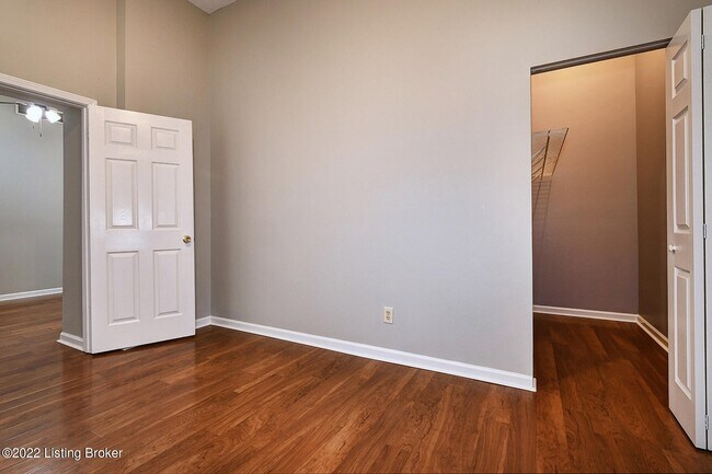 Room for king size bed