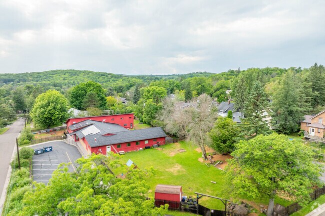 Montessori School of Duluth serves children from preschool through elementary grades.