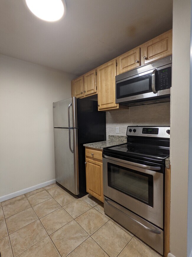 94 Babcock St unit 3, Brookline, MA 02446 - photo 4