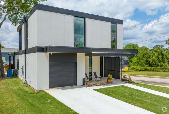 College Park neighborhood is a growing community with new and beautiful homes.