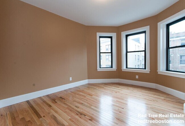2 Lothian Rd, Brighton, MA 02135 - photo 2