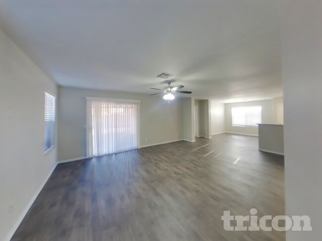 11445 W Cambridge Ave, Avondale, AZ 85392 - photo 3