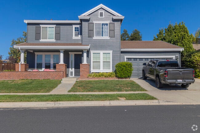 Kristopher Ranch homeowners take great pride in their curb appeal.