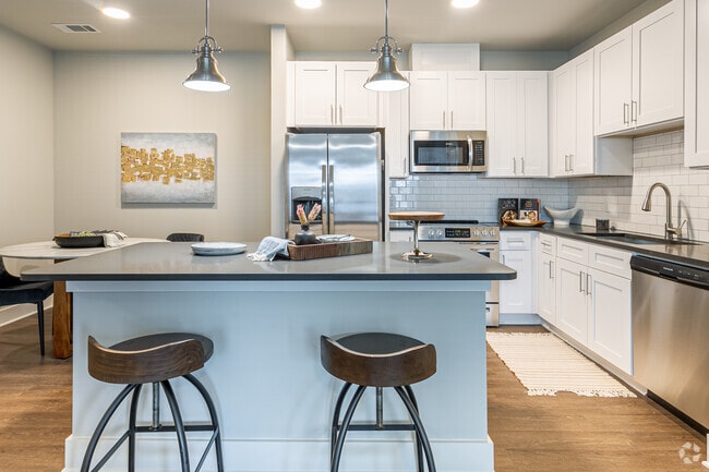 The Mark at Chatham, Savannah, GA 31405 - photo 5