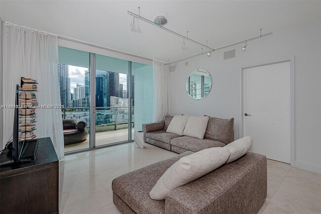 The Ivy Condominium unit TH505, Miami, FL 33130 - photo 3