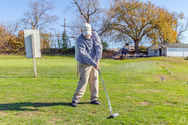 Teeing off at Silver Spring Golf Club is great fun in Boyden Heights.