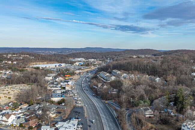 The north side of Kinnelon offers easy access to shopping and dining, with Route 23 lined with big-box stores and conveniences.