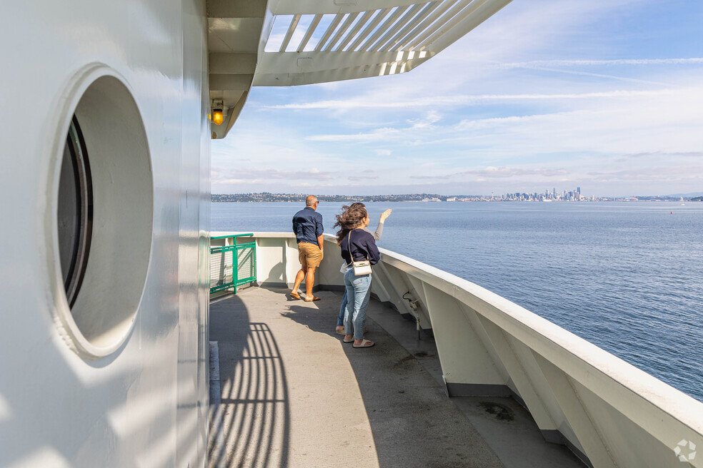 NH_RollingBayCity_550767_p2_kc_v1_112524_1080