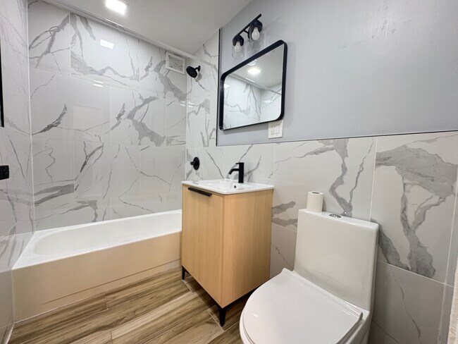 124 Wade St unit 4H, Jersey City, NJ 07305 - photo 6