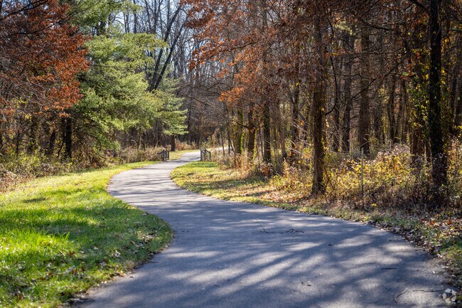 The St. Vincent Greenway provides 7 miles of walkways all across St. Louis.