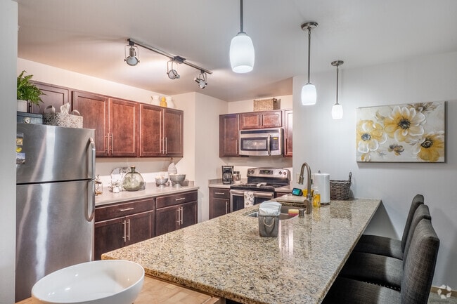2BR, 2BA - 1,215SF - Kitchen