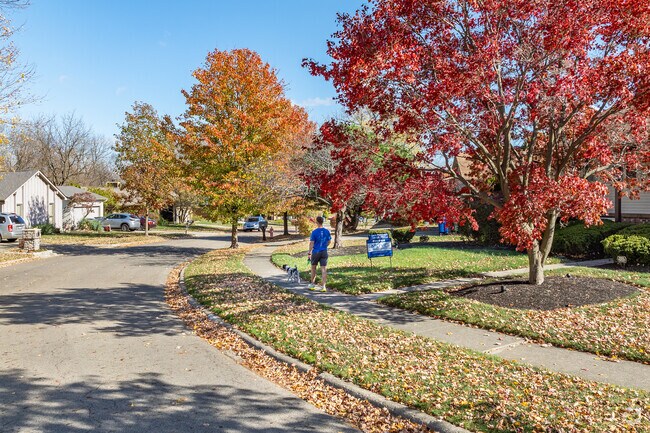 Most streets in Northern Woods are lined with sidewalks.