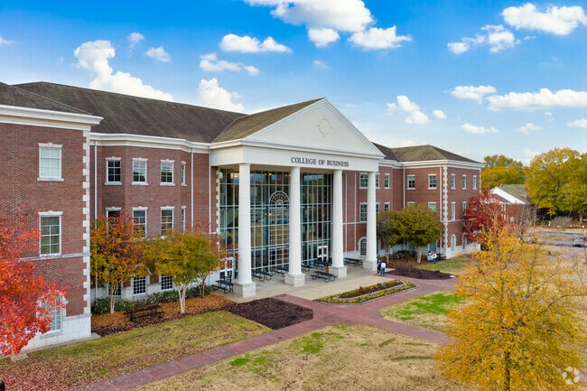 SW Conway has the University of Central Arkansas available for college students.