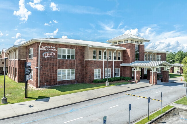 Longleaf Middle School is an above average, public school with an overall Niche score of B-.