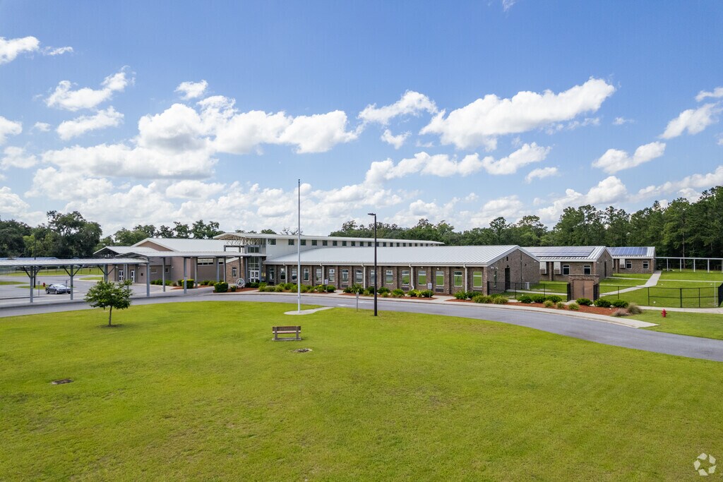 Todd Grant Elementary School teaches children from K-5.