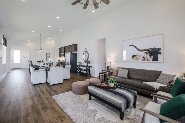 1100 Yaupon Holly Dr, Georgetown, TX 78628 - photo 6