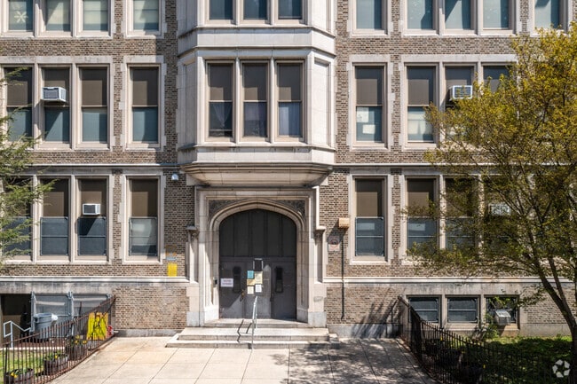 Eleanor C Emlen School Main Entrance