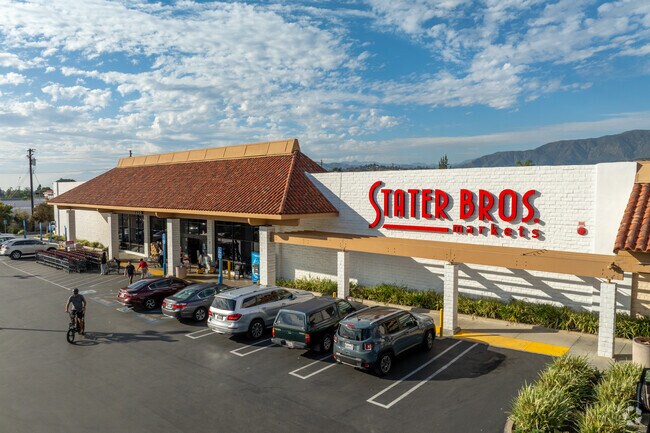 Stater Bros offers residents the essentials here in Sumner.