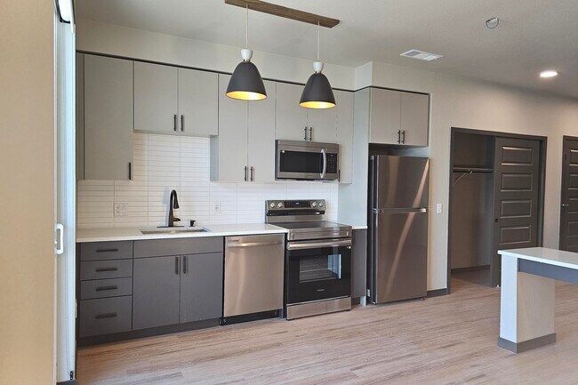 Edmond Curtis Park, Denver, CO 80205 - photo 4