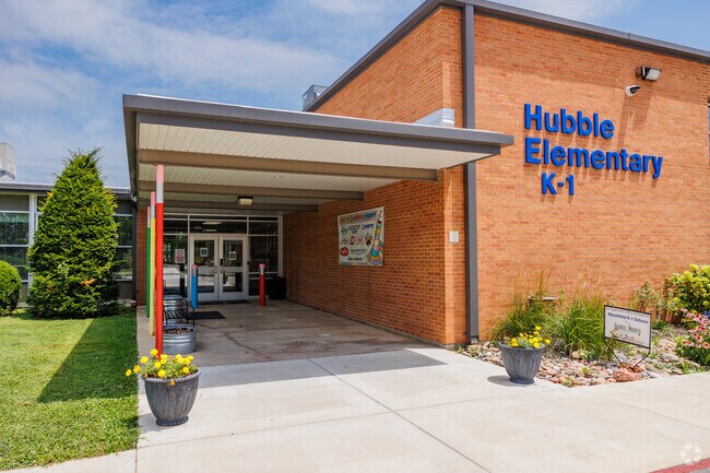 Hubble Elementary School students enjoy smaller class sizes.