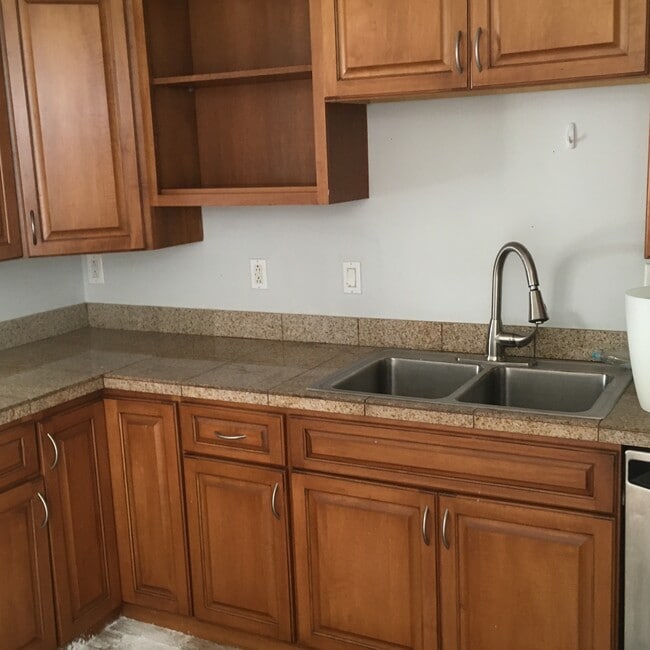 1918 Larkins Way, Pittsburgh, PA 15203 - photo 5