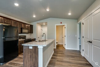 2415 Wildflower Dr, Neenah, WI 54956