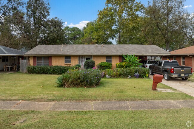 Ranch-style homes in Barksdale North are known for their spacious, single-story layouts.