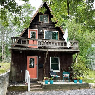 61 Cumberland St, Brunswick, ME 04011