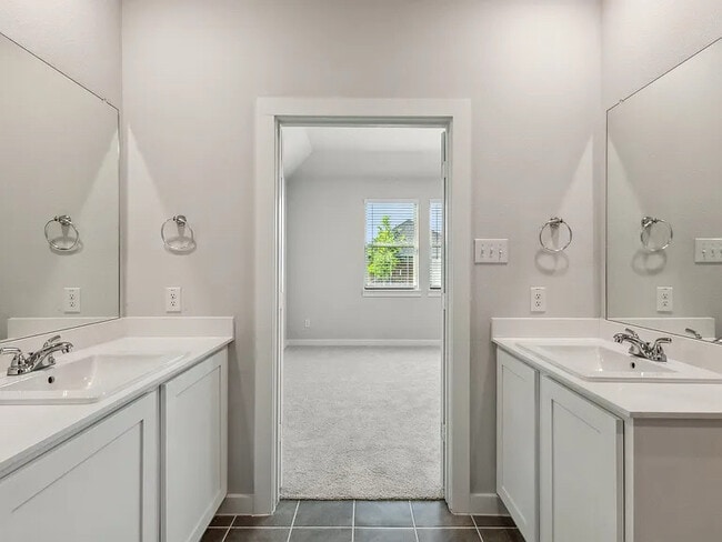 1009 Knox River Dr, McKinney, TX 75071 - photo 6