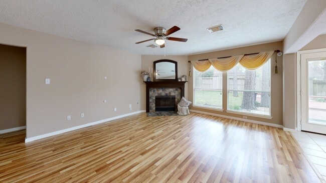 19 Almond Branch Place, Spring, TX 77382 - photo 2