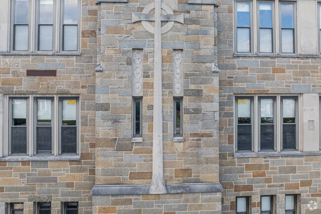 The school provides various extracurricular activities for students.