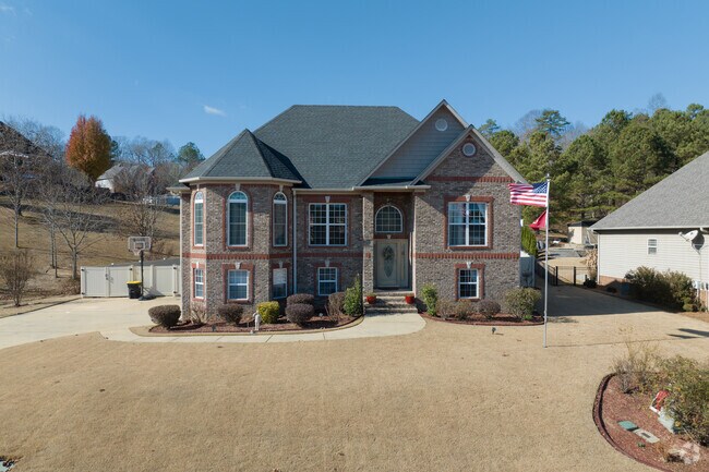 You can find multi story homes in Ashville Alabama.
