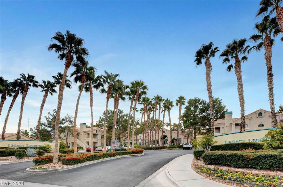 2251 Wigwam Pkwy unit 2251 Wigwam Pkwy 15, Henderson, NV 89074 - photo 1