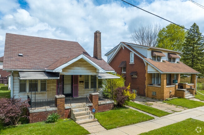 Bungalow style houses with large front porches can be found in the River Rouge community.