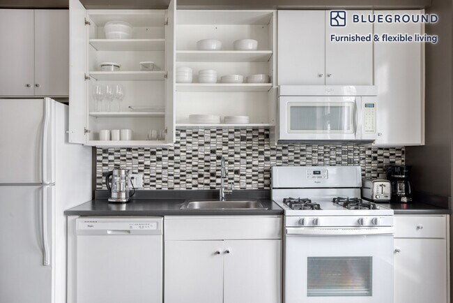 445 Artisan Way unit FL5-ID154A, Somerville, MA 02145 - photo 7