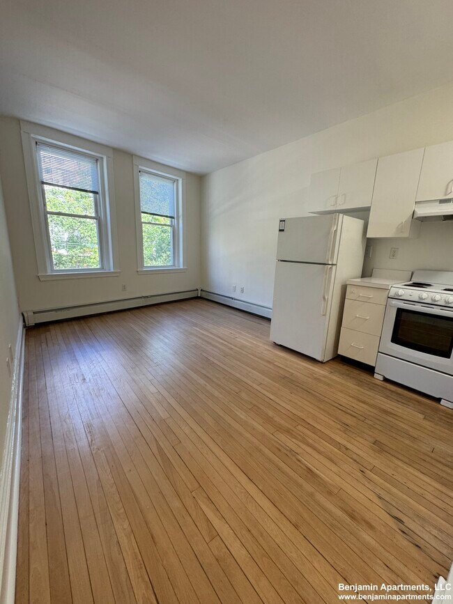 1531 Beacon St unit 16, Brookline, MA 02446 - photo 5