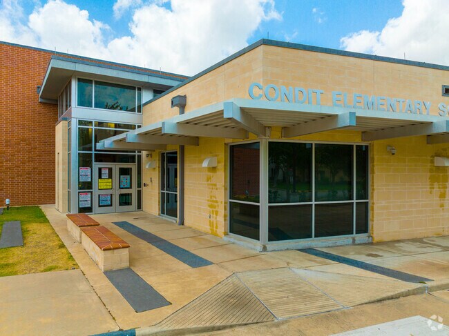 Condit Elementary School is a public school in Bellaire, Texas.