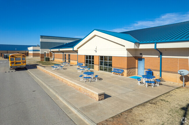 Minco High School