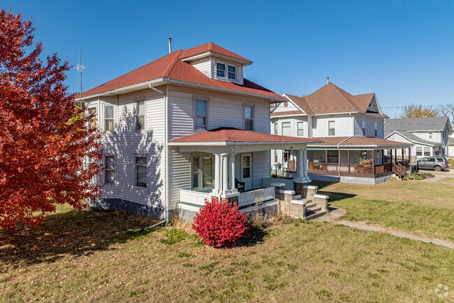 Foursquares are among the most popular home styles in Jesup, Iowa.